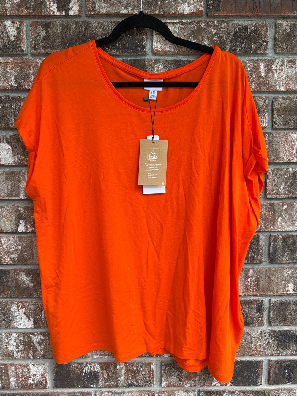 NWT Women's Orange Short-Sleeve Crewneck Top - Unbranded